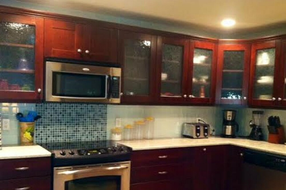 N. Conway Area Luxury Penthouse w/ indoor pool
