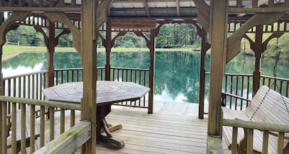 Cabaña aislada y romántica cerca Cookeville y Crossville, Tennessee.