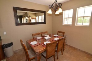 Dining - Condo 9-3, a spacious 3-bedroom poolside villa (San Felipe)