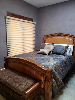 1 室のベッドルーム、アイロン / アイロン台、WiFi (無料)、ベッドシーツ