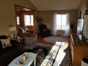 Smart TV, video games, DVD player, toys - Beautiful Black Mountain Recreational Area Vacation Rental Cheboygan, MI (Cheboygan)