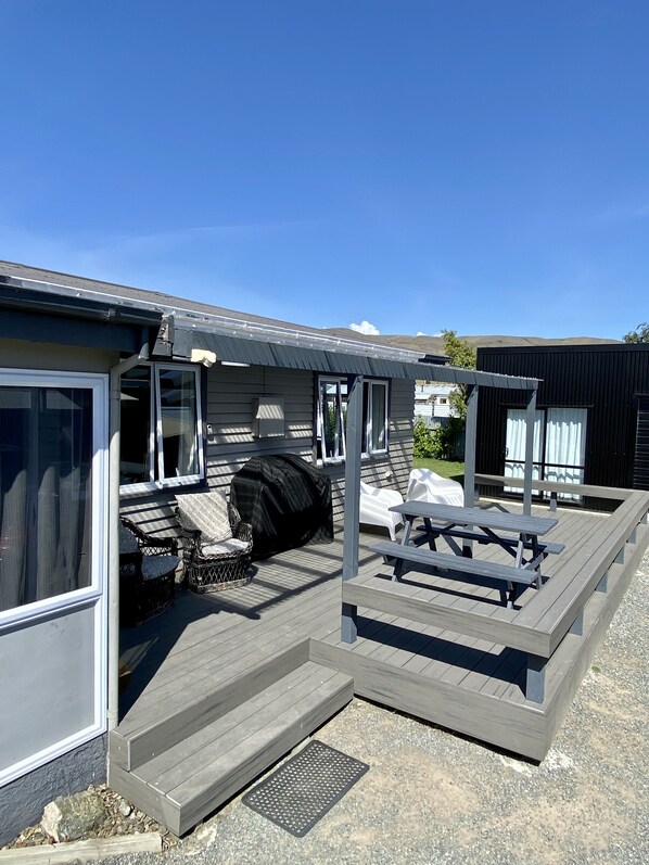 Property grounds - Great House! (Otematata)