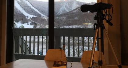 CONDO NÄKYMÄTÄ! 2 Bdrm Condo w / Ilmainen hiihtokeskus, Hot Tub & Indoor Pool