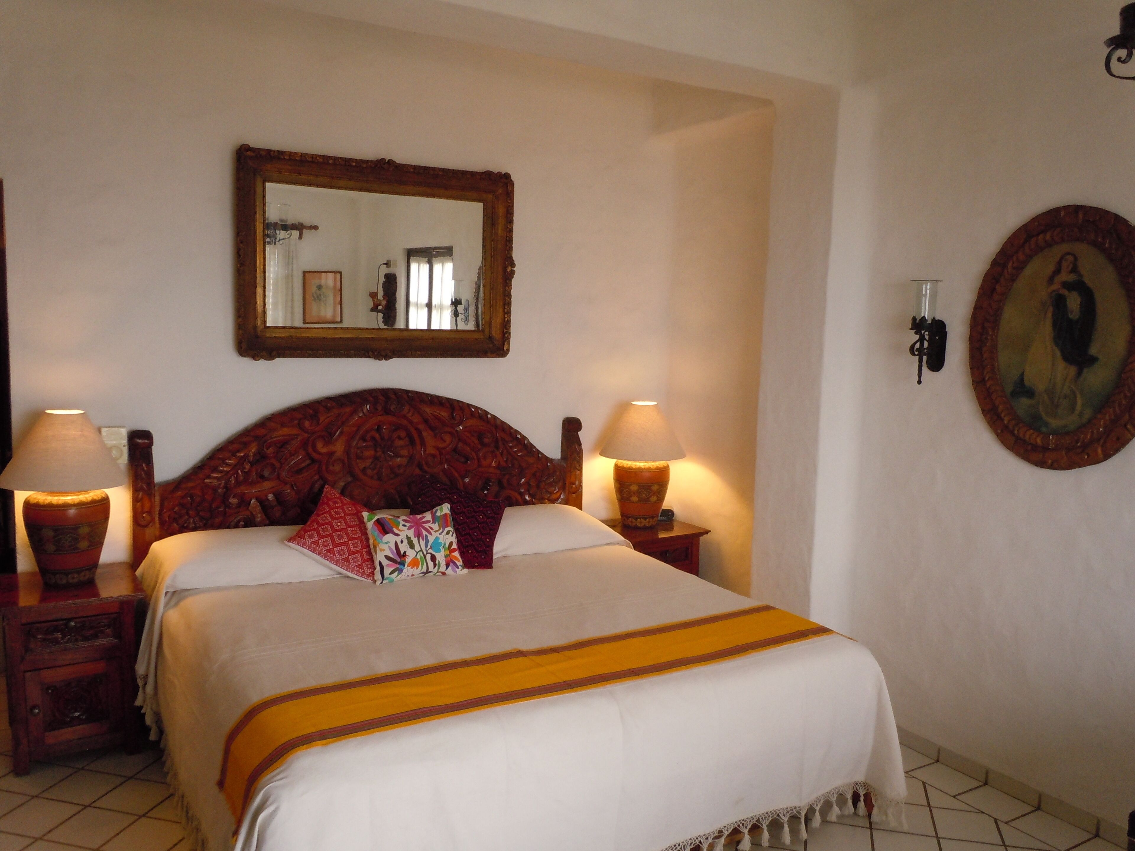 Amazing Ocean View, Close to Beach & Nightlife, Spacious, Stylish, Great Value