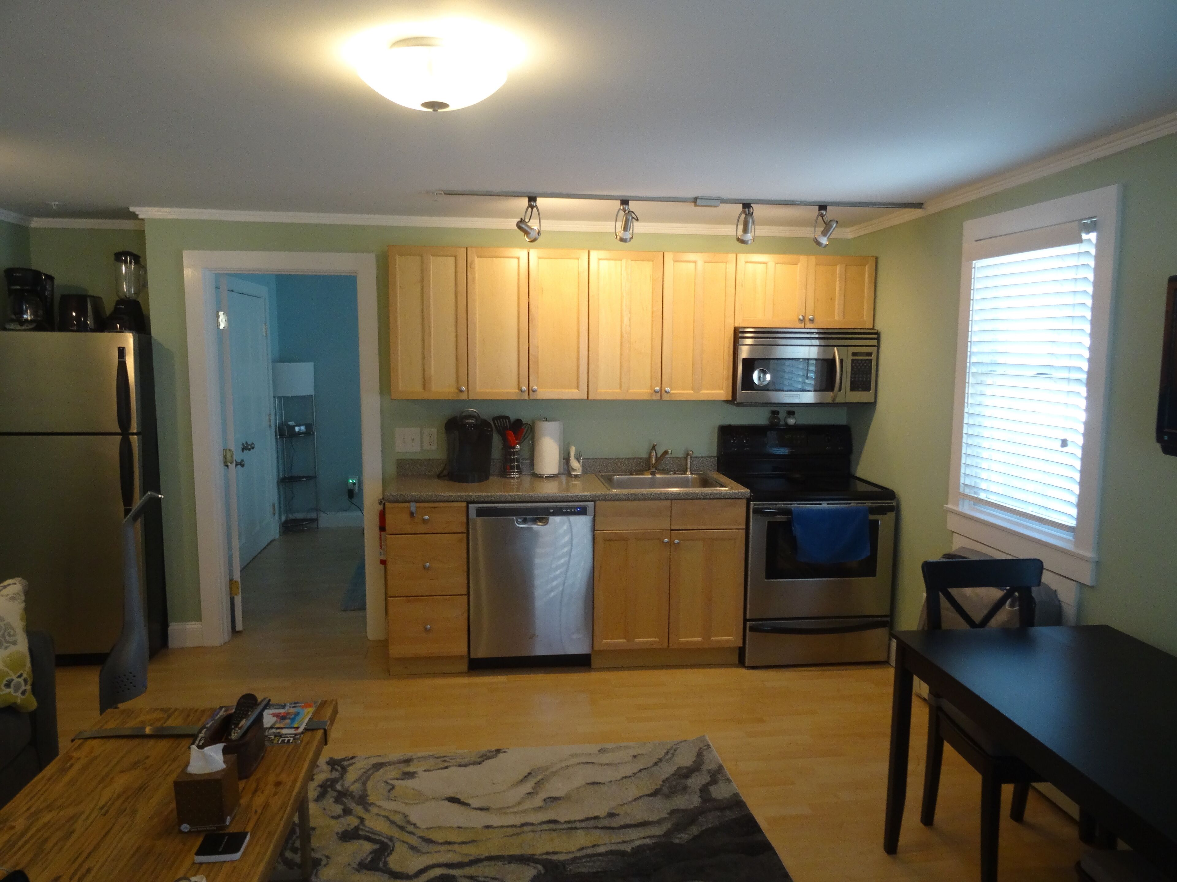 Short walk to town,one bedroom unit