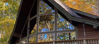 Spectacular Ski Chalet, 3 BR, 2.5 Bath, Great Location.