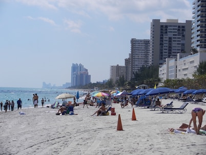 Amazing Penthouse with Direct Access to Beach at The Tides Complex