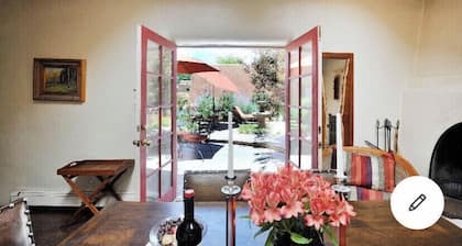 Beauty and Comfort- Location-Enclosed Patio-Hot Tub - Last Min.Deals!