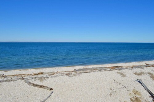 Orient Point Vacation Home Saltwater Pool and Five Bedrooms Book Summer Now