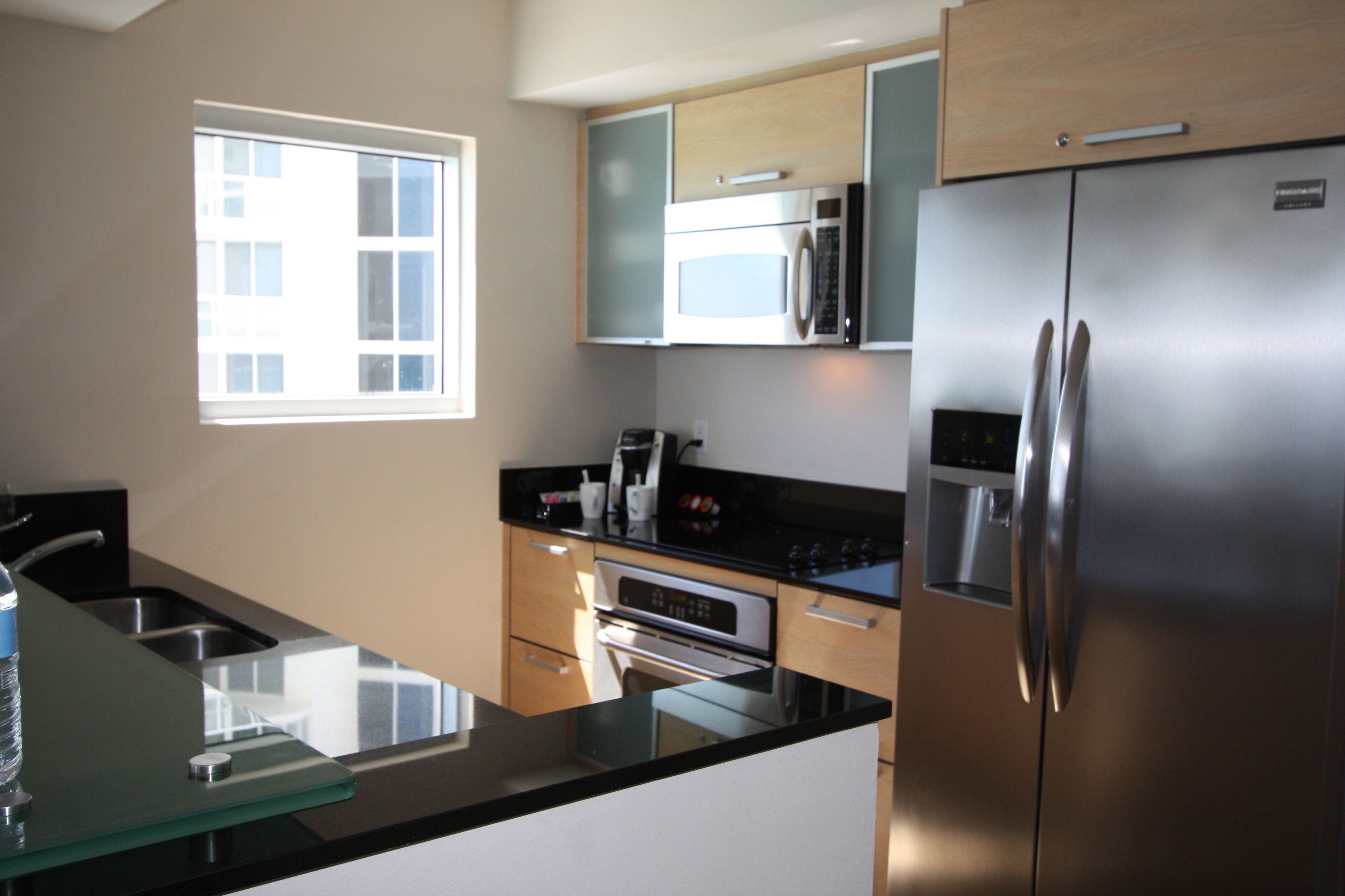 DIRECT OCEAN VIEW MARENAS RESORT SUNNY ISLES BCH, FL 2 BDRM 3 BTH W/LRGE BALCONY