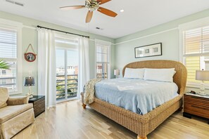 5 bedrooms, iron/ironing board, travel cot, free WiFi - The Original Lulla-by the Sea Amazing Oceanfront Beach House W/Pool and Elevator (Carolina Beach)