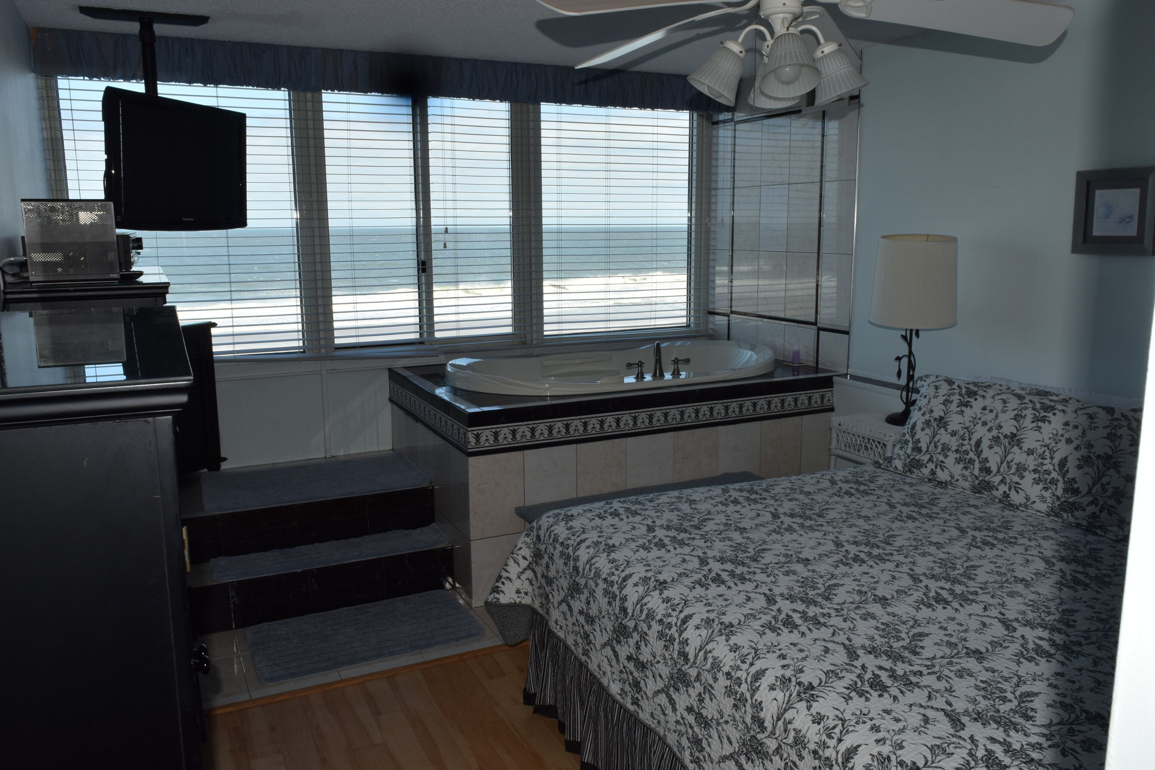 Top 16 Vrbo Vacation Rentals In Ocean City, Maryland Near The Beach