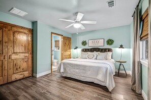 3 bedrooms, iron/ironing board, travel cot, WiFi