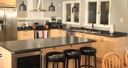 Upea All Season Water Front mökki