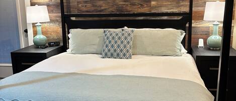 4 habitaciones, escritorio, tabla de planchar con plancha y wifi gratis