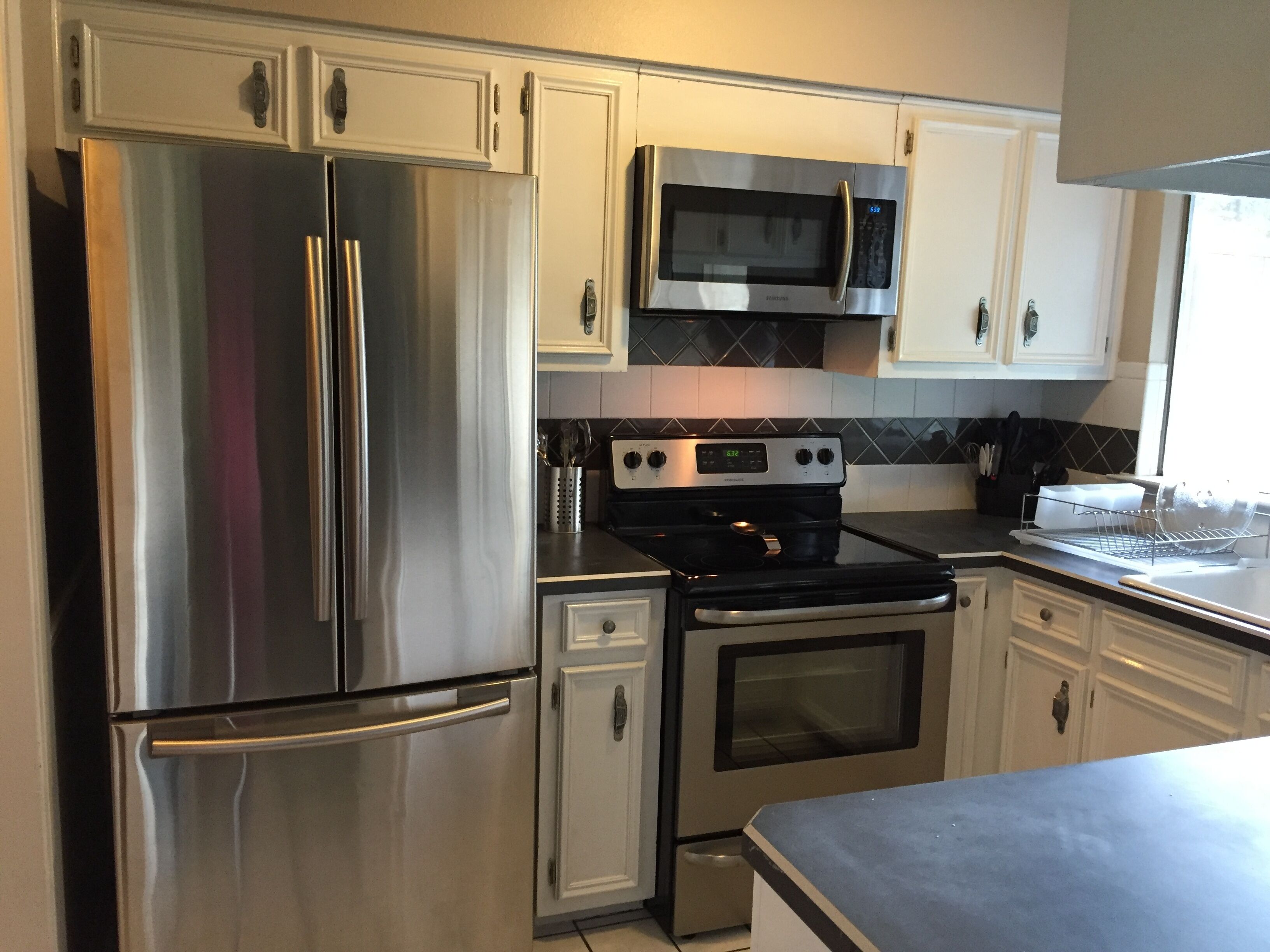 Great Home In The Middle Of Everything!!