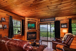 TV, fireplace, DVD player - Honeymoon Cabin/Mtn & Lake Views/Hot Tub/FP/Wi-Fi (Bryson City)