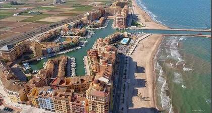 Valencia: Kaunis asunto ensimmäisessä rivissä urheilussatama