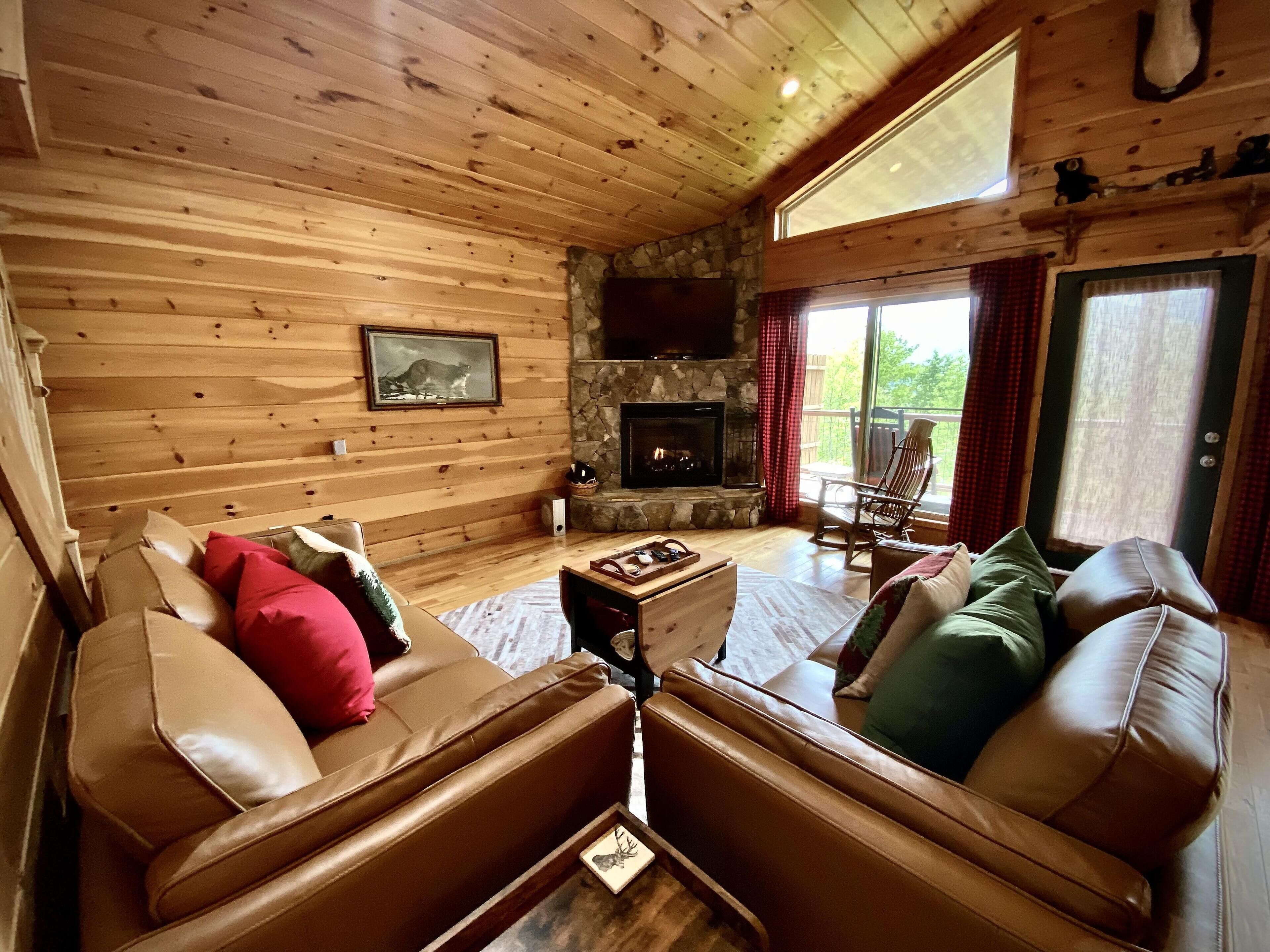 Magical Mtn Views/Hot Tub-Hiking/Fishing/NOC 5 min