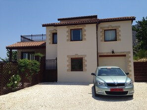 Exterior - BEAUTIFUL HARBOUR VIEW VILLA - DETACHED 3 BED ON 3 FLOORS - POMOS (Pomos)