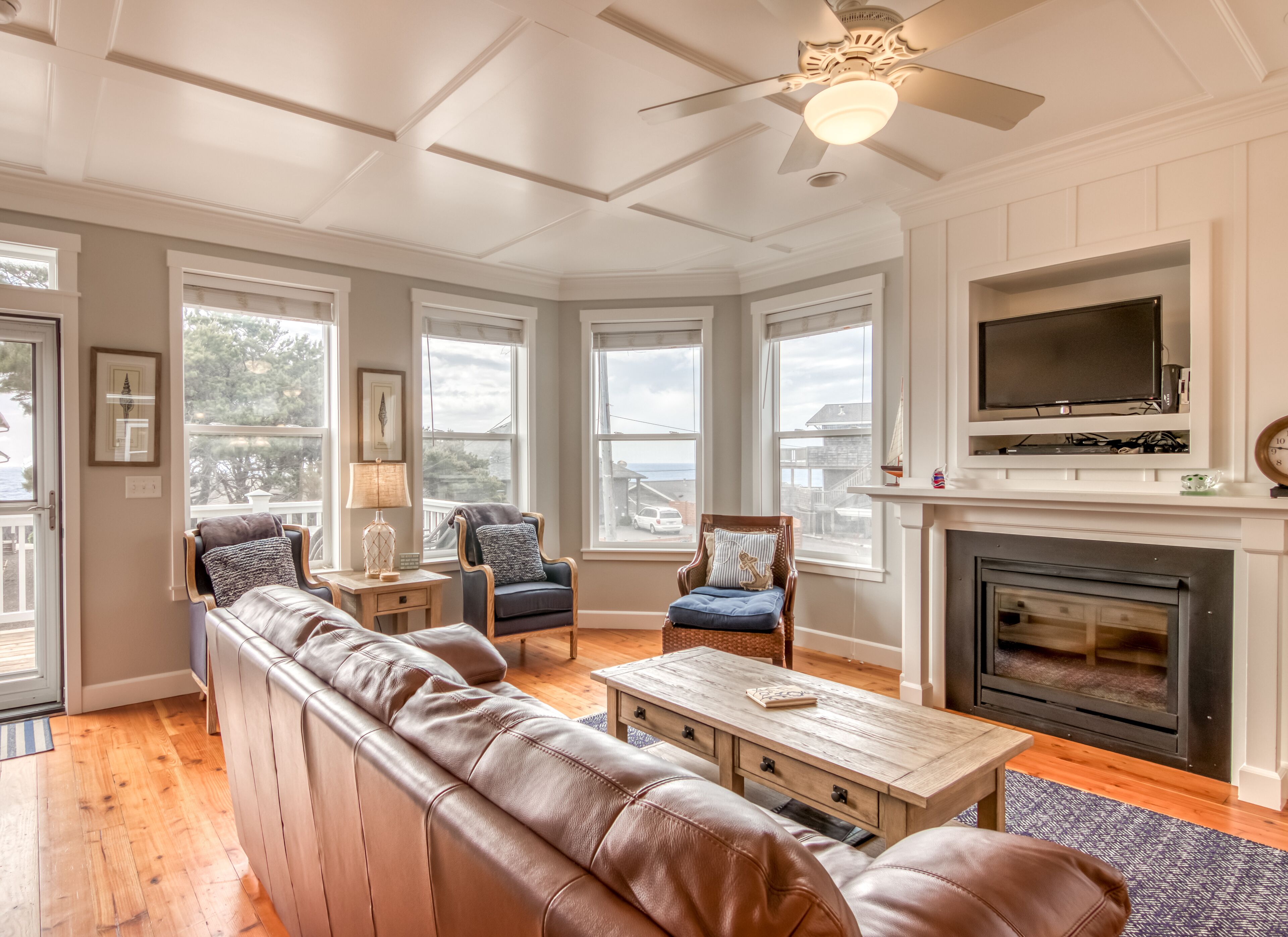 Luxury Oceanview Townhome Near Beach Access Has Third-Floor King Suite, Hot Tub!