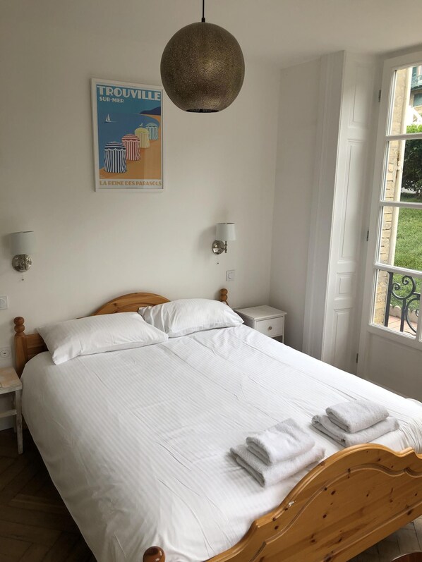 4 Schlafzimmer, Bügeleisen/Bügelbrett, Reisekinderbett, kostenloses WLAN