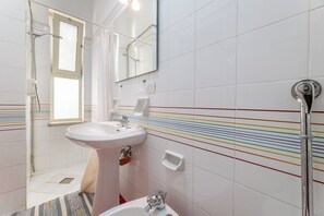 Dusche, Bidet