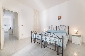 Room - Townhouse directly by the sea MV6 (Marina di Mancaversa)