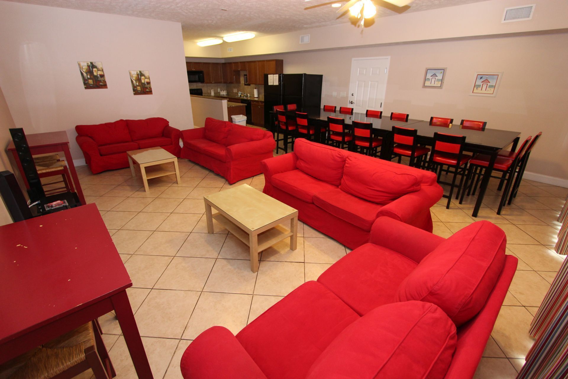 3100 SqFt Villa with 6 bedrooms, 5 bathrooms in Central Myrtle Beach