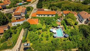 Exterior - Authentic Istrian House - Family Apartment with saltwater pool - near Kamenjak (Pula)