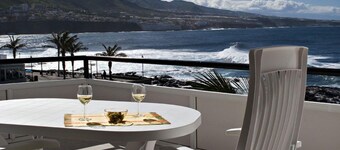 LOVELY STUDIO WITH POOL  AND TERRACE WITH SEA VIEW