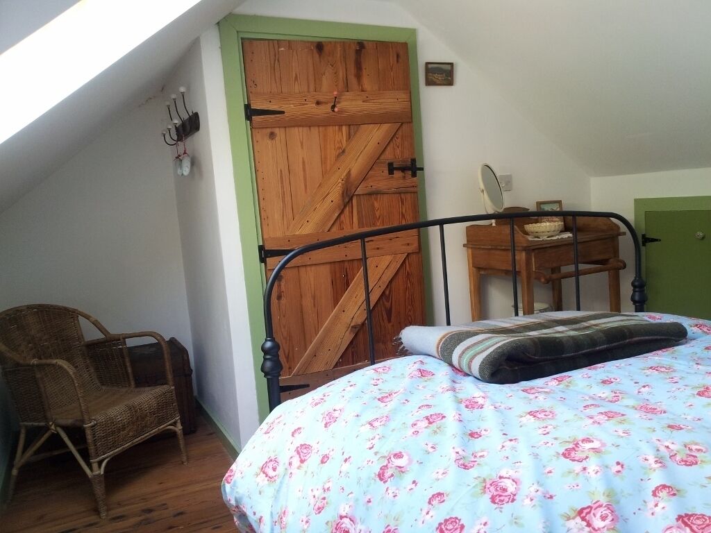 Unique And Charming Traditional Stone Cottage In Picturesque Surroundings