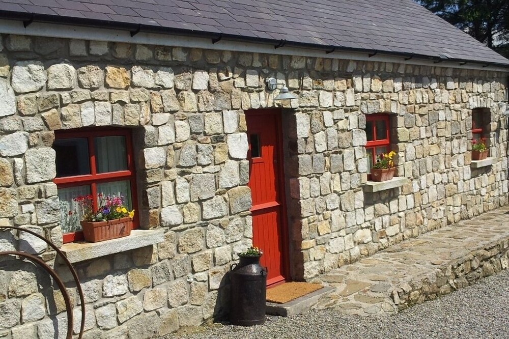 Unique And Charming Traditional Stone Cottage In Picturesque Surroundings