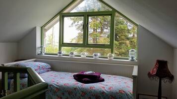 3 Schlafzimmer, Bügeleisen/Bügelbrett, Reisekinderbett, Bettwäsche