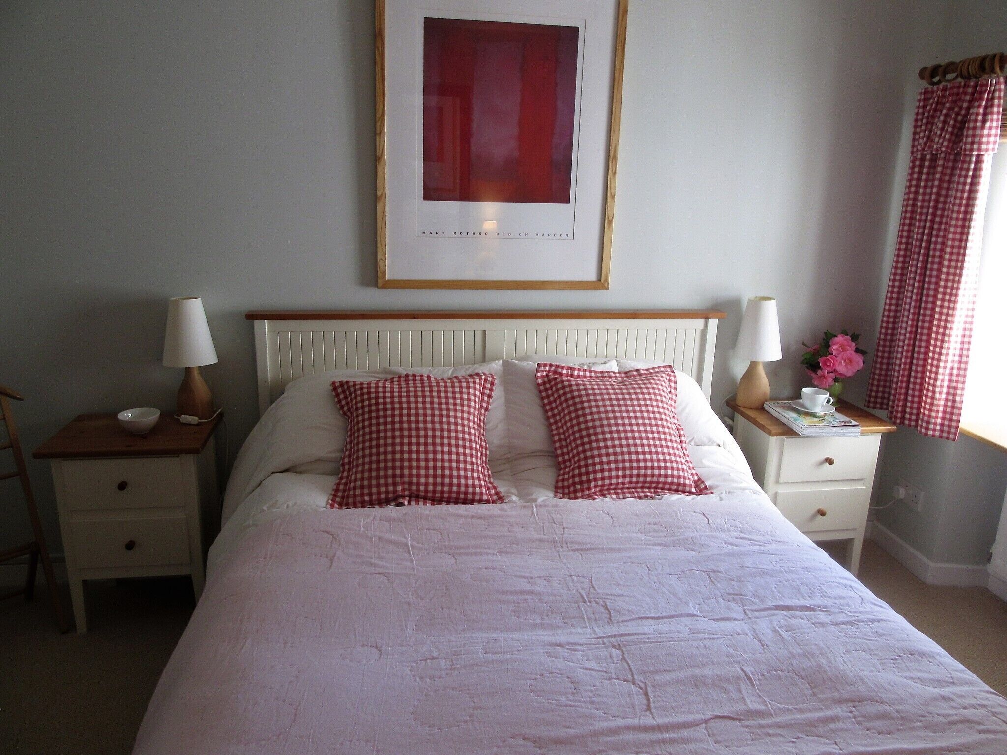 Peaceful relaxing cottage for 2 in stunning scenery beside Loch Lomond