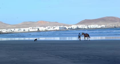 Nice house, private pool, WIFI, near to the beach.