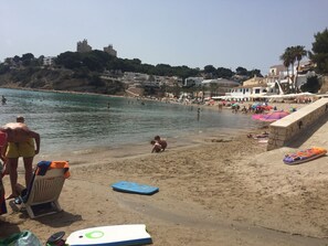Beach nearby, beach towels