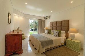 2 多间卧室、客房内保险箱、熨斗/熨衣板、旅行婴儿床