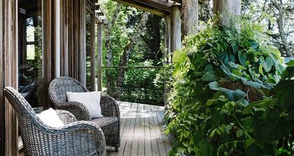 Otways Loft - Train & Tree House : Forrest