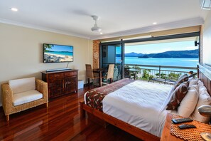 1 bedroom, iron/ironing board, WiFi, bed sheets - Lagoon Studios - Hamilton Island (Hamilton Island)