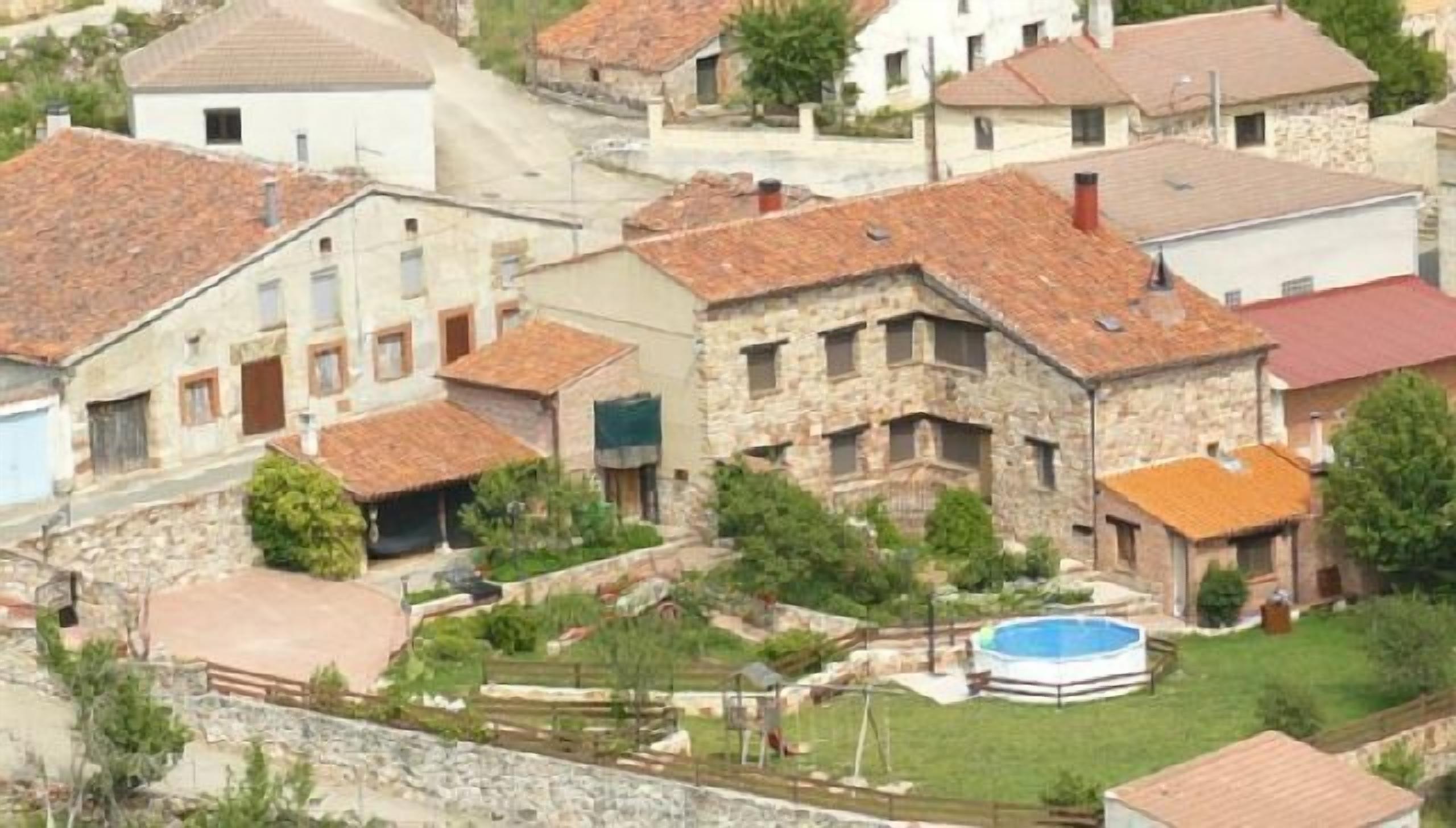 Cottage La Chimenea de Soria II in the surroundings of the Cañon de Rio Lobos