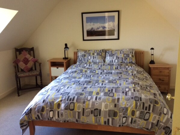 3 habitaciones, tabla de planchar con plancha y wifi gratis 