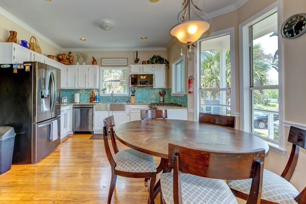 Private kitchen - Pool w/ Waterfall. Deep Water Dock, 3rd Row Home. Pool Heat for a Fee (Isle of Palms)