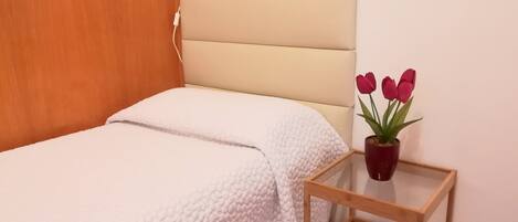 2 bedrooms, iron/ironing board, travel crib, free WiFi