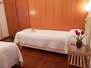 2 Schlafzimmer, Bügeleisen/Bügelbrett, Reisekinderbett, kostenloses WLAN
