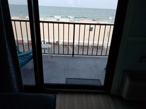 Interior - 12th St & Boardwalk, Direct Oceanfront Amazing View (Ocean City)