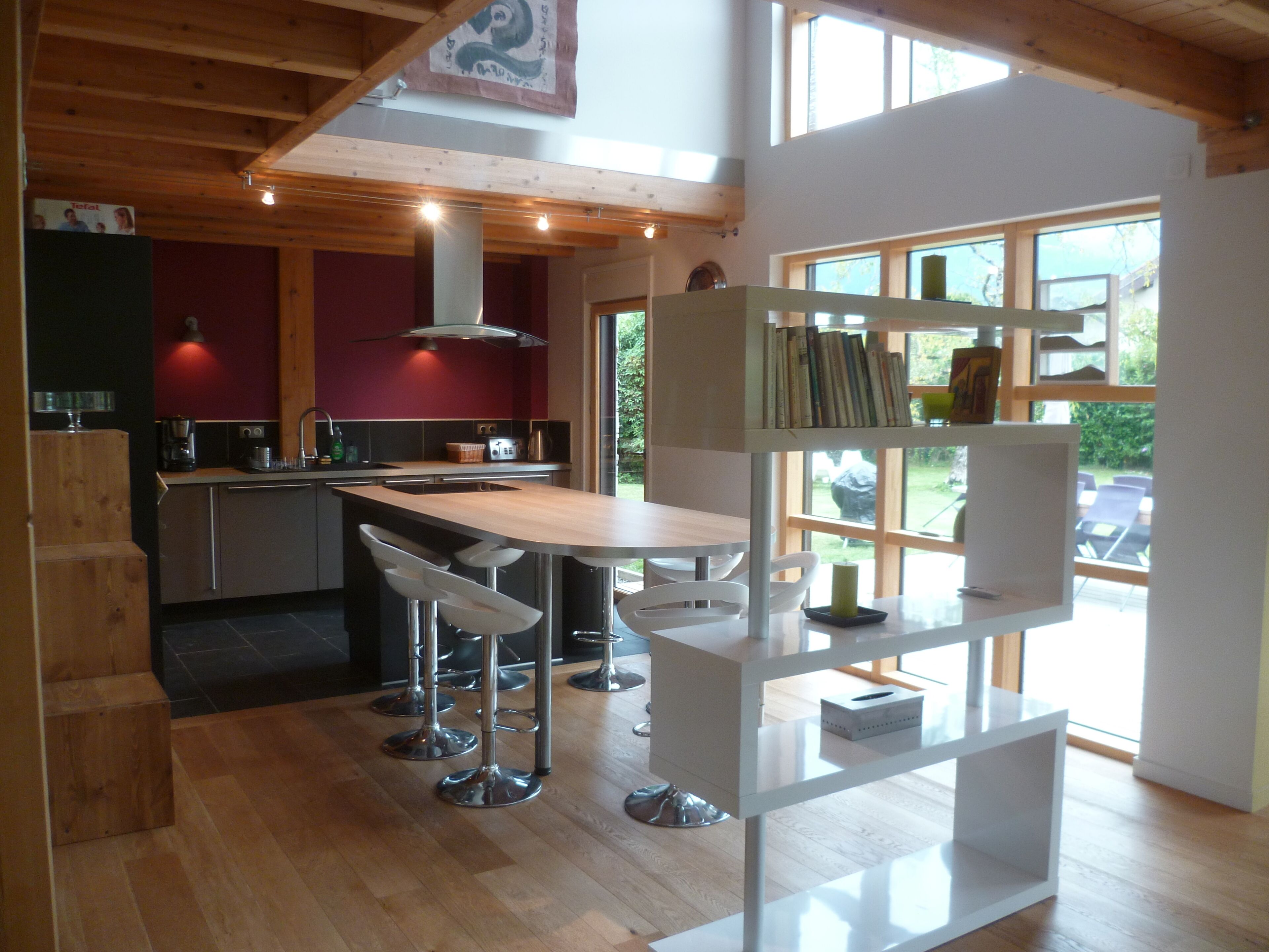 Exceptional villa ****. Space, light and quiet 2 steps from Lake Annecy.