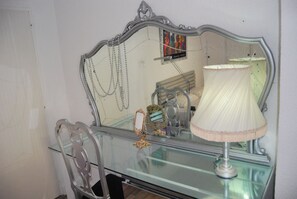 2 Schlafzimmer, Bügeleisen/Bügelbrett, Reisekinderbett, WLAN