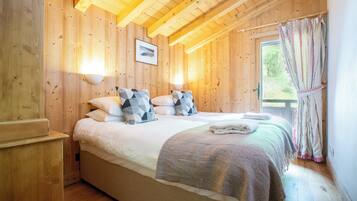 5 chambres, fer et planche à repasser, Wi-Fi gratuit, draps fournis