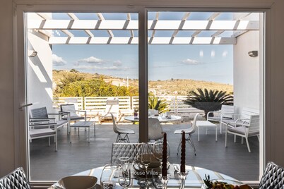 IN AVOLA, BETWEEN NOTO AND SIRACUSA, NEW VILLA WITH PRIVATE POOL